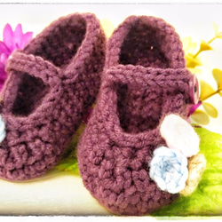 深紫花園毛線娃娃鞋 (Purple Garden Mary Jane Baby Booties) 第3張的照片