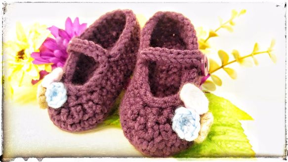深紫花園毛線娃娃鞋 (Purple Garden Mary Jane Baby Booties) 第3張的照片
