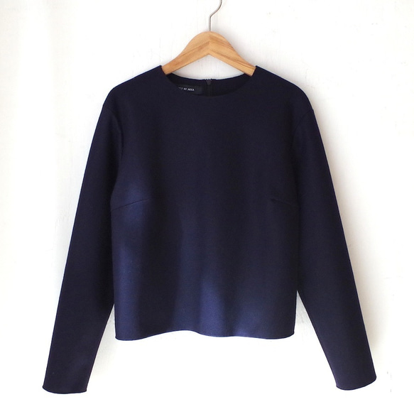 ◆SOLD OUT◆ 圧縮wool天竺 ショート丈トップス(navy/size:2) 1枚目の画像