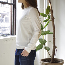 ★30%OFF★ 丸首オーガニックコットンエルボーパッチロンTee(white/elbow:beige)size:2 2枚目の画像