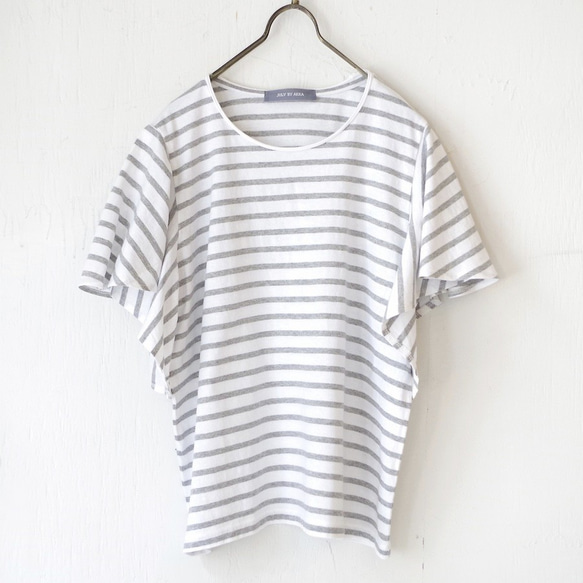 愛琴海棉質橫條紋花邊袖上衣（gray × white) 第2張的照片