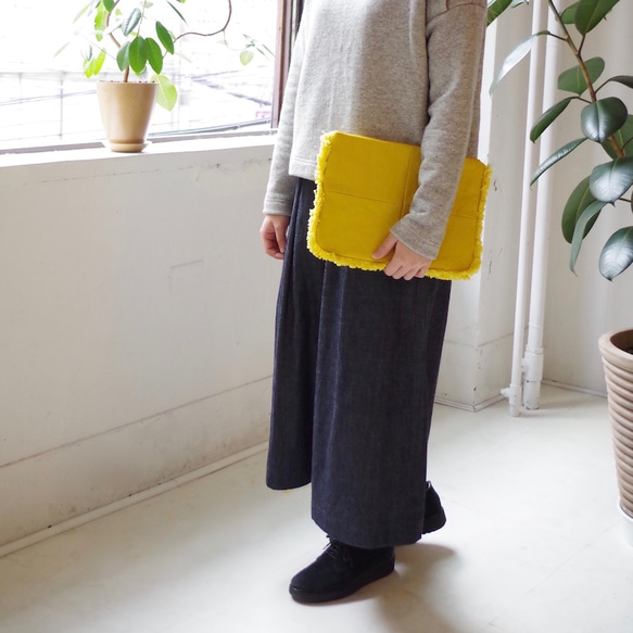 ラスト1点！★SALE 50%OFF★ iPad入る “MOF” 帆布フリンジポーチL “Mustard yellow” 8枚目の画像