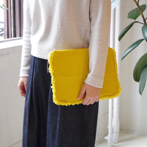 ラスト1点！★SALE 50%OFF★ iPad入る “MOF” 帆布フリンジポーチL “Mustard yellow” 4枚目の画像