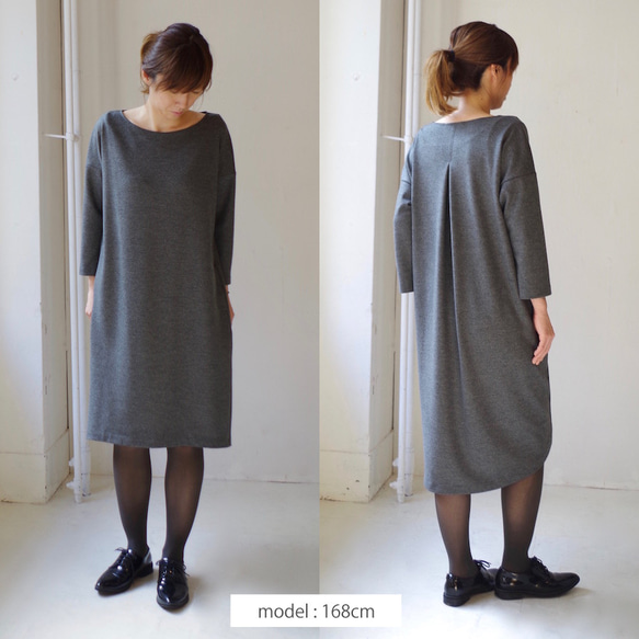 &lt;PRE&gt;溢價壓縮羊毛連衣裙（深灰色） 第5張的照片