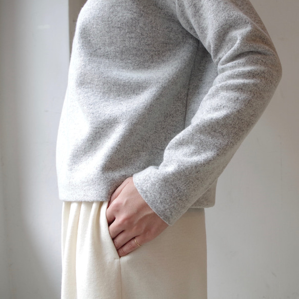 ラスト1着 ★SALE50%OFF★ ミニブークレ肩ボタンビルドネックプルオーバー "light gray"　size1 7枚目の画像