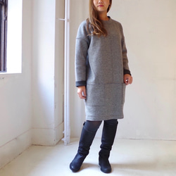 &lt;最後1分&gt;圓領羊毛雙面蠶繭連衣裙（淺灰色&amp;深灰色）“size 2” 第1張的照片