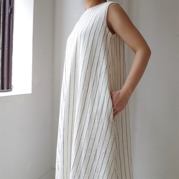 ◆售完◆旅行！條紋亞麻喇叭長連衣裙“白色” 第10張的照片