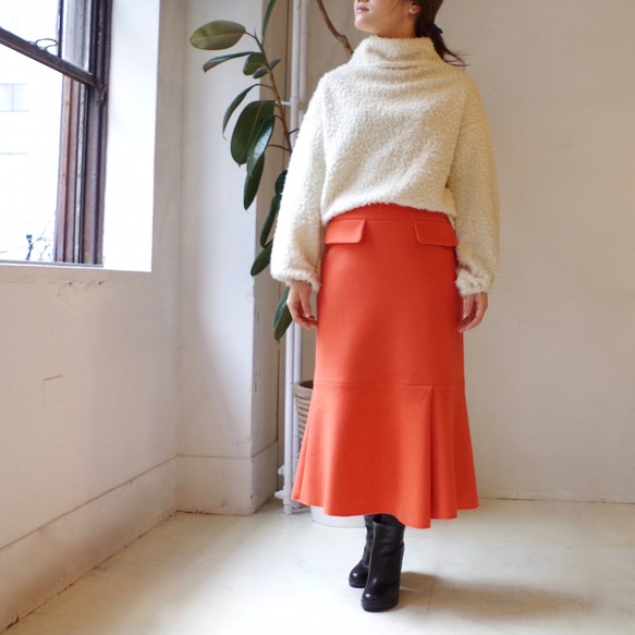 【SALE!! 50% OFF!!】＜1着のみ！＞ カシミヤ混 カラーメルトンAラインスカート "orange" 1枚目の画像