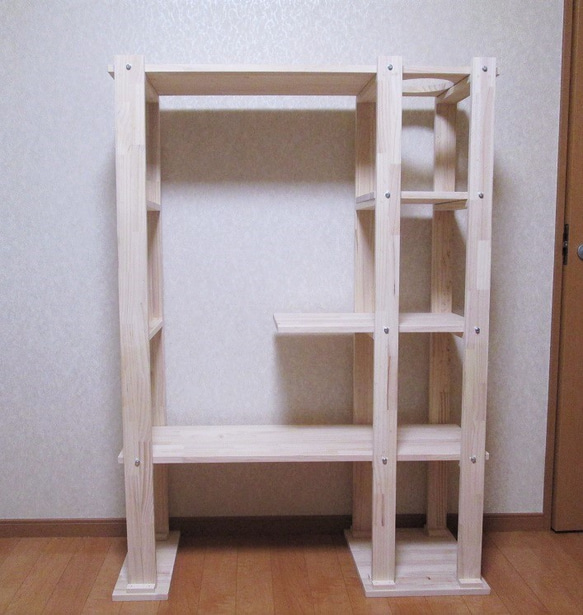 キャットタワー　木製　にゃんこランド　タイプA-Ⅱ　コンパクト型 1枚目の画像