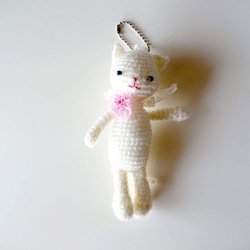 猫好きさんへ届けたい ♥ 猫の編みぐるみバックチャーム　N　おしゃれキャット 2枚目の画像