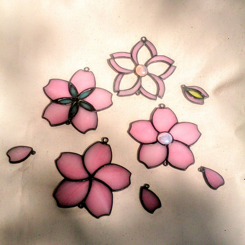 桃蓮玉専用✨pink鈴ステンドグラス ステンドグラス 桜-2 | ann stained glass