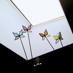 【再販】ステンドグラス蝶のガーデンピック 2枚目の画像