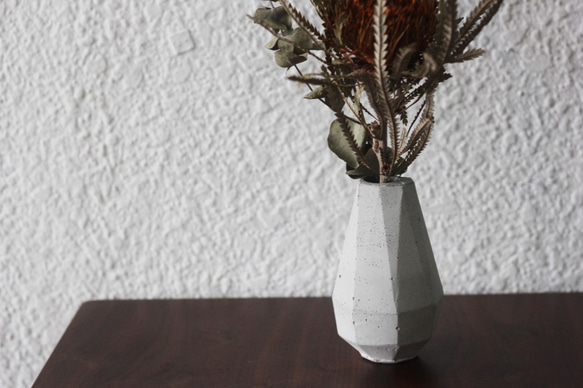 水滴 | 水泥幾何花器 乾燥花瓶 空鳳架 第3張的照片
