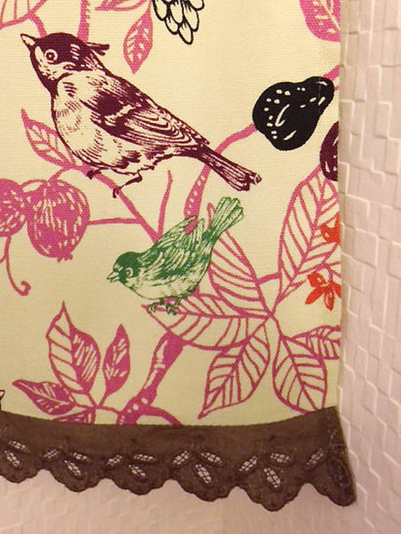 レトロ♬小鳥柄と黄緑ドットのカフェカーテン 3枚目の画像