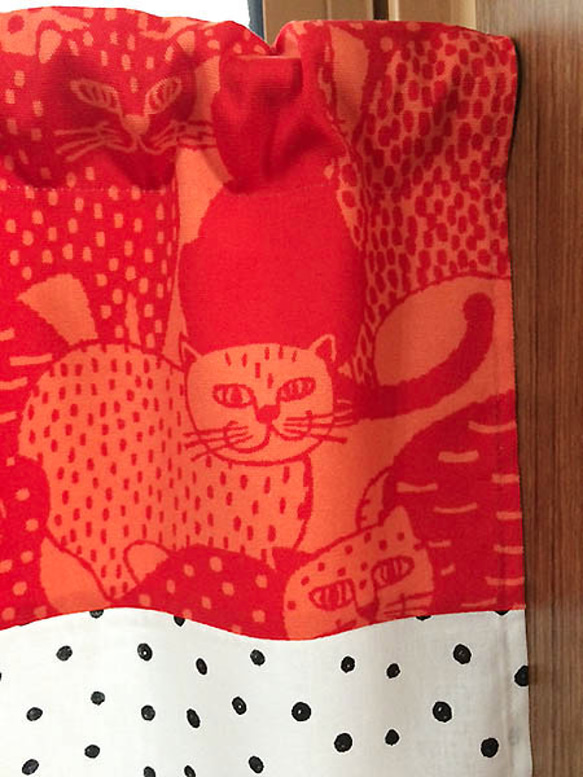 北欧風♬赤ネコとドットのカフェカーテン（小サイズ） 2枚目の画像