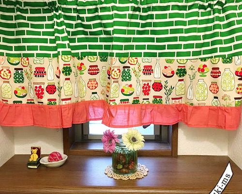 レトロフルーツとレンガ柄のカフェカーテン♬ カーテン tanuki-ms 通販