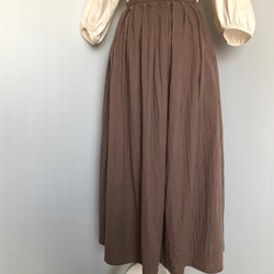 Wガーゼ　タックギャザーマキシ丈スカート(モカ) 4枚目の画像