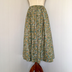 コットンコーデュロイ タックギャザースカート（フラワーガーデン・グリーン） 4枚目の画像