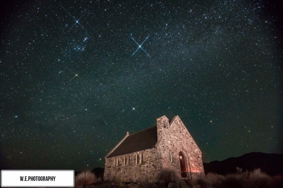 【送料無料】A4版アート絶景写真「ニュージーランド、テカポ湖の夜空の星：B」　 1枚目の画像