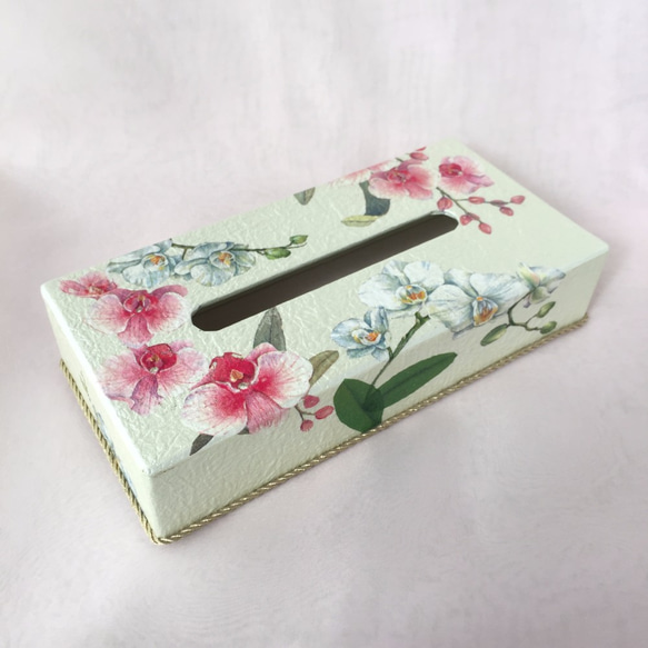 胡蝶蘭のティッシュボックスケース 2枚目の画像