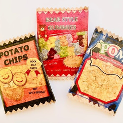 POM's CAFE original Package Earphone case（Potato chips) 1枚目の画像