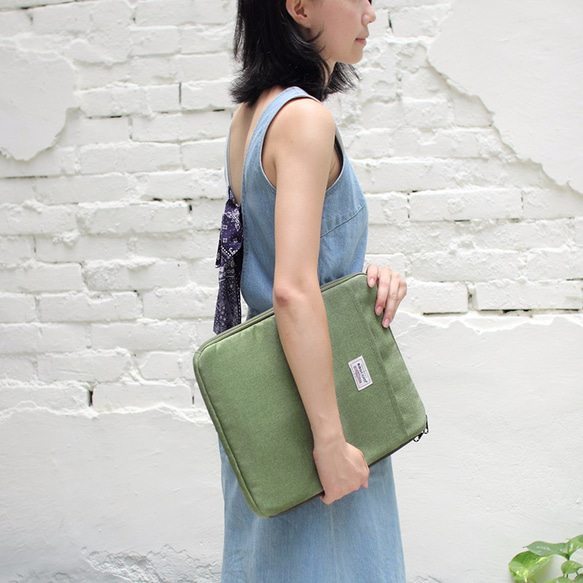 All purpose pockets bag(14'' Laptop OK)-Green★100443-56 2枚目の画像