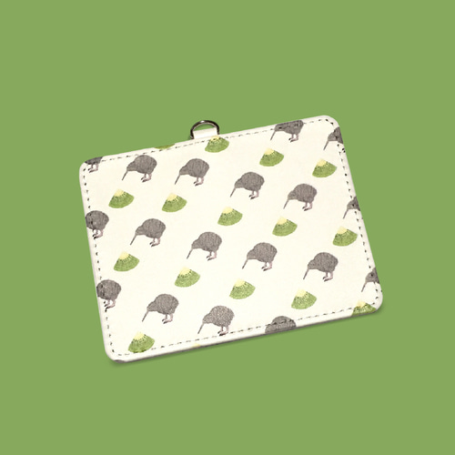 キーウィとキウイフルーツのパスケース カードケース キウイ キーウィ