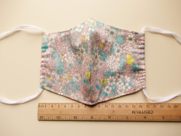 【裏地も可愛い】大人用　ポケット付き　国産　ダブルガーゼ　立体マスク　フラワープリント　小花柄　ピンク 5枚目の画像