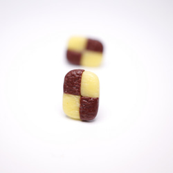 遊び心のあるデザイン市松クッキーのイヤリング 3枚目の画像