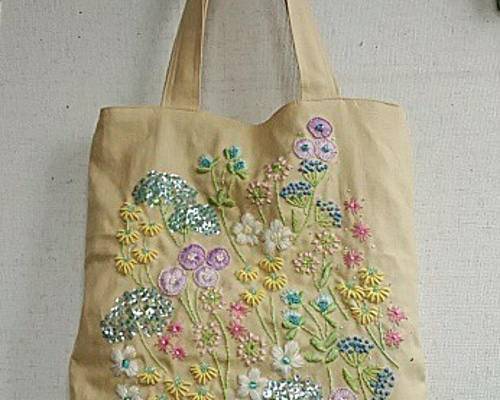 花刺繍（手刺繍）の手提げバッグ ”春野” トートバッグ 手仕事ば