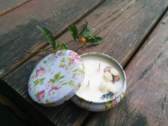 <<克莉絲玫瑰>>大豆香氛蠟燭-梔子花園(花香調)  居家香氛系列 第2張的照片