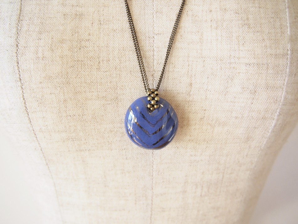 Kazuriカズリビーズのネックレス（スカイブルー）