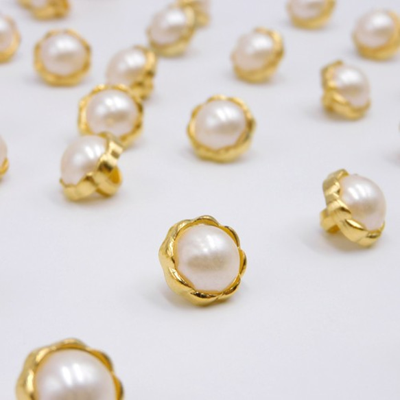 パールミニシャンクボタン 12mm【Relief Edge / Pearl & Gold 】 10個 4枚目の画像