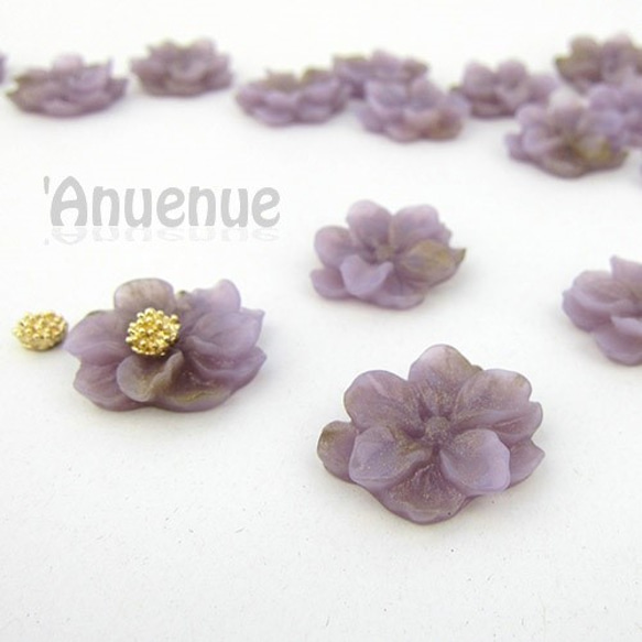 ラメ入りフラワーシェイプカボション 22mm 【Camellia / Lavender】4個 1枚目の画像