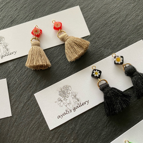 小さなミルフィオリガラス タッセル ピアス/イヤリング ピアス（フック