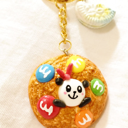 抱著菠蘿麵包的QQ貓熊鑰匙圈(可改磁鐵) ((滿600隨機送神秘小禮物)) 第2張的照片