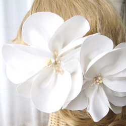 【IMPORT】ベッドドレス Satin Large Flower Comb 3枚目の画像