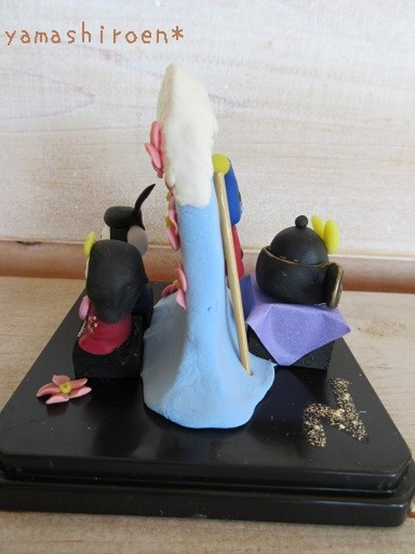富士山　五月飾り（兜）＆お雛様　＊１ 4枚目の画像