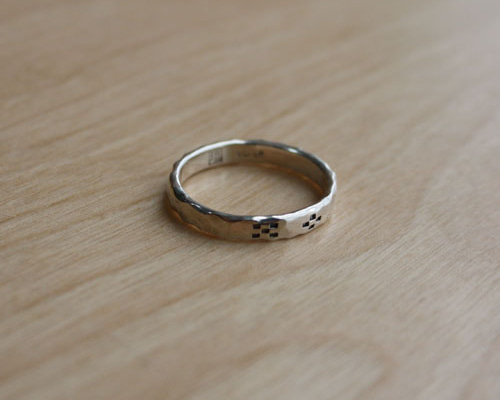 ミンサー柄指輪 結婚指輪・婚約指輪の沖縄ミンサー柄結婚指輪「むすび」