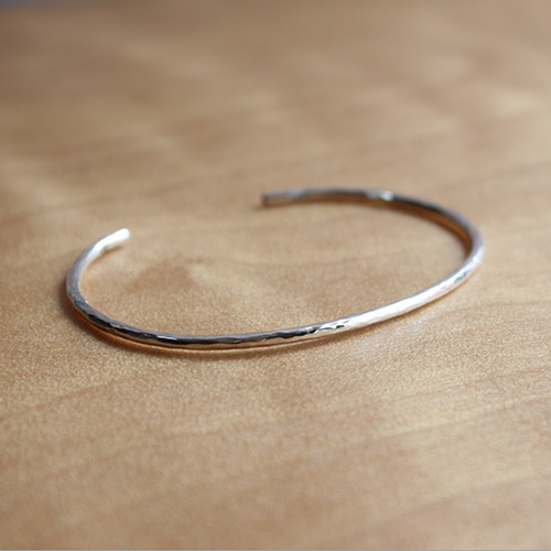 絆槌目細丸棒腕輪女用　rb-19 7,227円