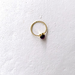 十金小型天然石入縦捻指輪紫水晶  rr-80-am 2枚目の画像