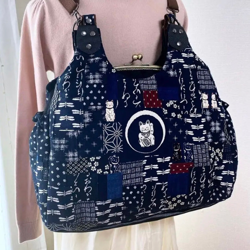 招き猫 特大サイズ 安曇野木綿&藍染 パッチ がま口バッグ 縁起 あおり