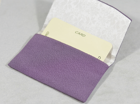 名刺・カードケース　正絹縮緬　紫地にかえで 4枚目の画像