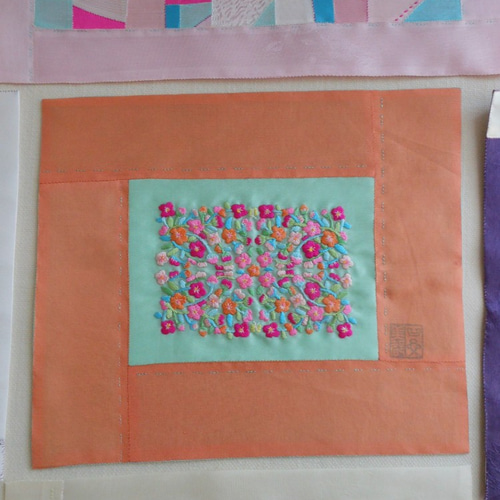 専用】刺繍生地のポジャギ風タペストリー 65×72 専用】刺繍生地の