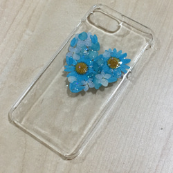 大きなハート ブルー系 Xperia AQUOS galaxy等他機種専用ページ 押し花スマホカバー 4枚目の画像