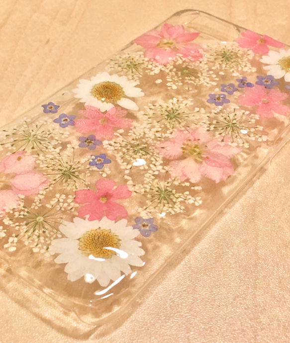 【全機種対応】押し花スマホカバー♡happy♡全ての機種対応 iPhoneかららくらくフォンGalaxyやxperiaも 2枚目の画像