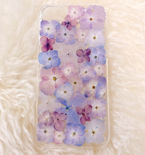 【全機種対応】紫陽花うめつくし♡押し花スマホカバー♡iPhoneもAndroidも。 1枚目の画像