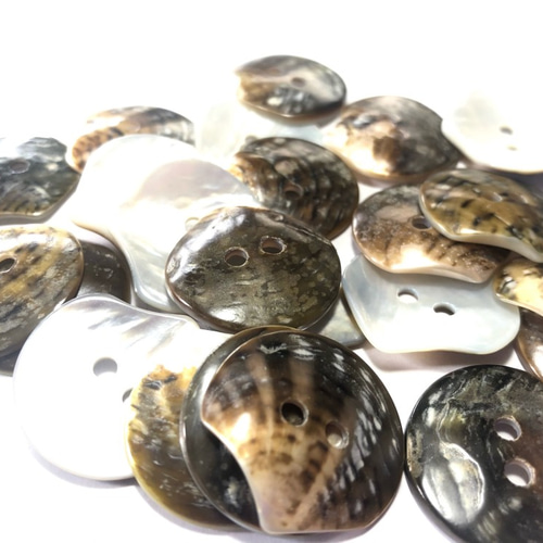 韓国貝殻高級家具 15→9→8万円 楽天市場】韓国細工 螺鈿 韓国 漆 高級 螺鈿 細工 螺鈿 縁起の