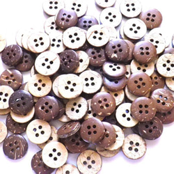 ココナッツのボタン 木ボタン 4穴 各サイズ 大量100個セット [330-CO104-4-010-000-100] 1枚目の画像