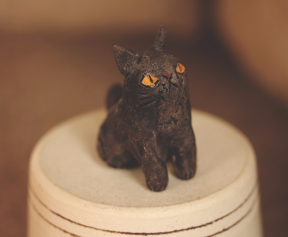 ※めぐみ様ご予約作品【お座り黒猫】 4枚目の画像